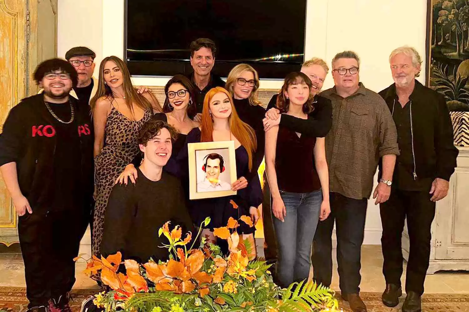 Sofía Vergara Organizes First Modern Family Reunion - See Photos