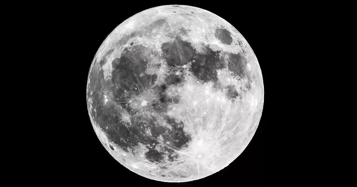 Super Blue Moon: Rare Phenomenon Appears in Irish Skies