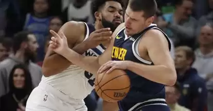 T-wolves Strike Nuggets' First Loss with Dominating 110-89 Rout, Hitting 26 of 27 Free Throws