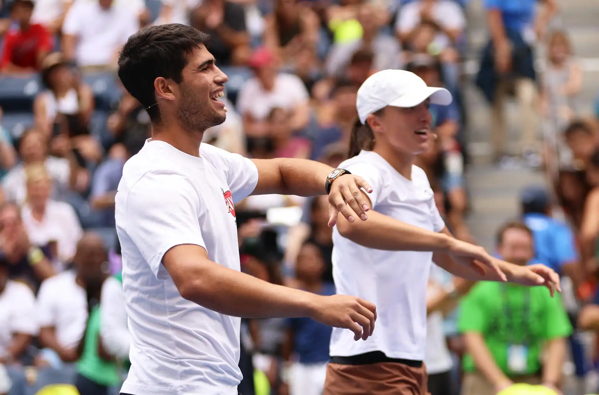 Tennis icon praises Iga Swiatek and predicts Carlos Alcaraz's future success