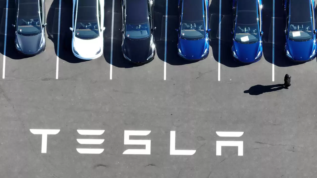 Tesla's increased sales and lower prices result in earnings rise to $2.7 billion