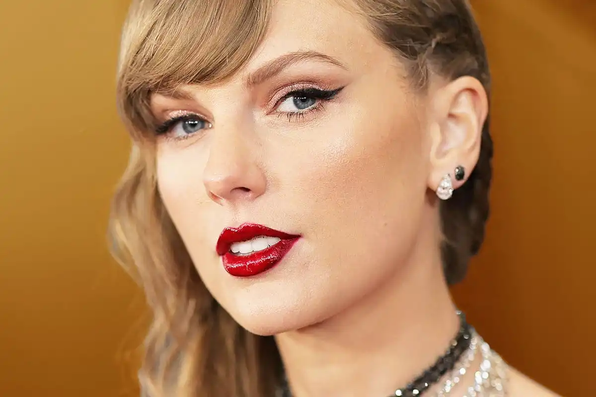 The Taylor Swift Machine: Recipe for Disaster or Inescapable Success?