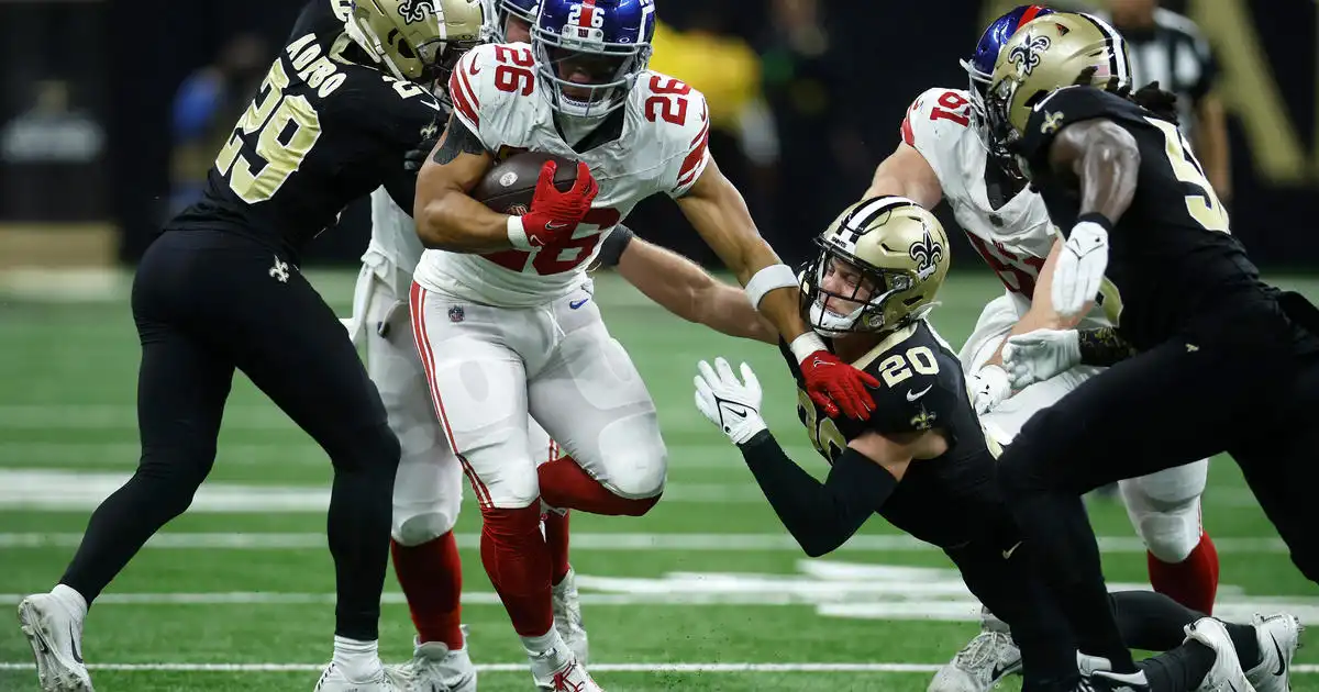 Tommy DeVito sacked 7 times, Saints defeat Giants