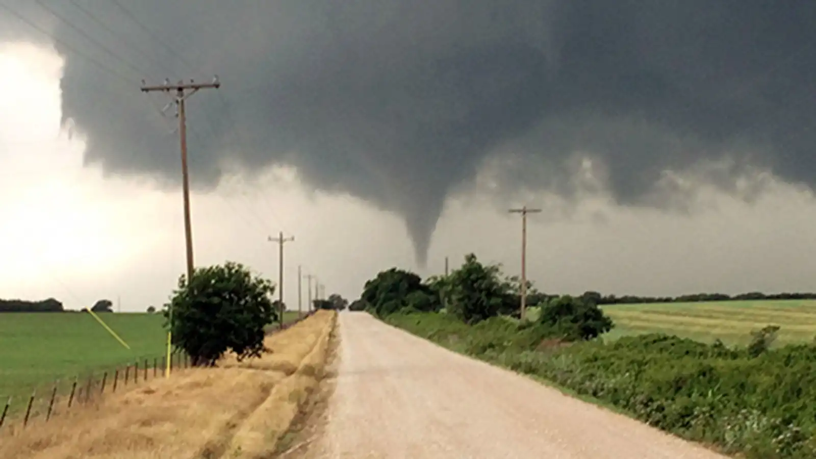 Tornado Watch vs Warning: Understanding the Difference and Meaning During Severe Weather