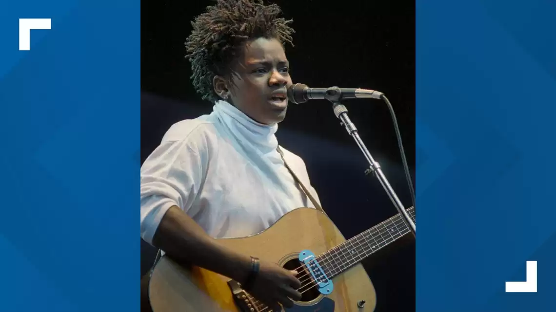 Tracy Chapman wins CMA Award for Fast Car 30 years after release