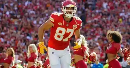 Travis Kelce: Taylor Swift Relationship and Football Focus