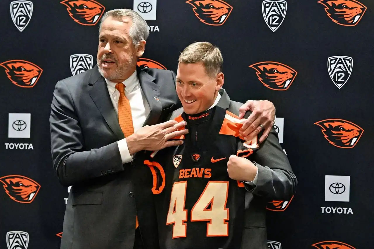 Trent Bray named Oregon State head football coach: 