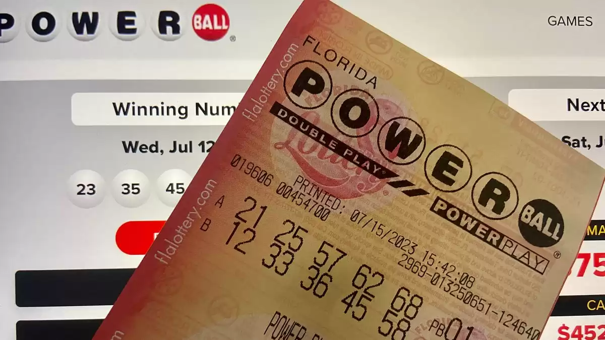 Two Texas Players Hit $1 Million Jackpot on Match 5 in Powerball; Jackpot Soars to $900 Million