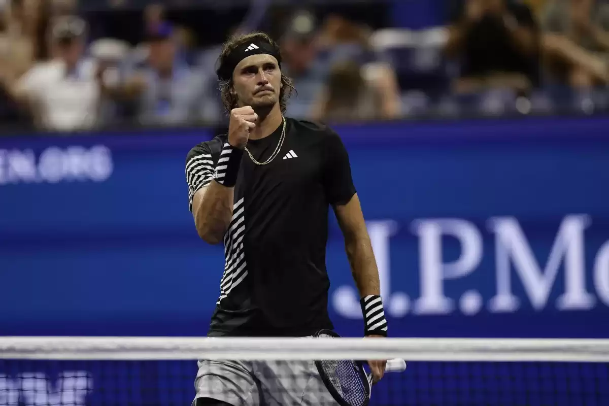 US Open: Fan ejected for shouting 'most famous Hitler phrase' at Alexander Zverev