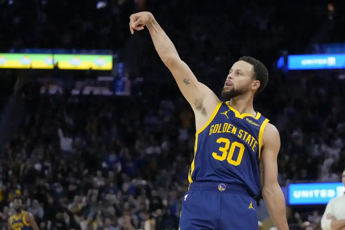 Watch NBA dunk contest, 3-point contest, Steph vs. Sabrina 2024 All-Star Weekend tonight