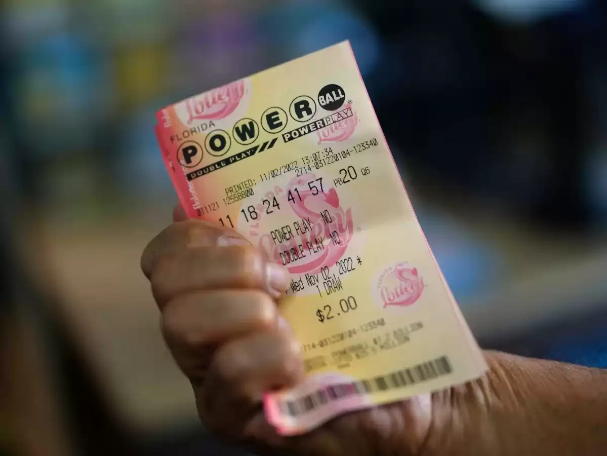 Why People Still Believe They Will Win the $725 Million Powerball Jackpot, Despite 1 in 292 Million Odds