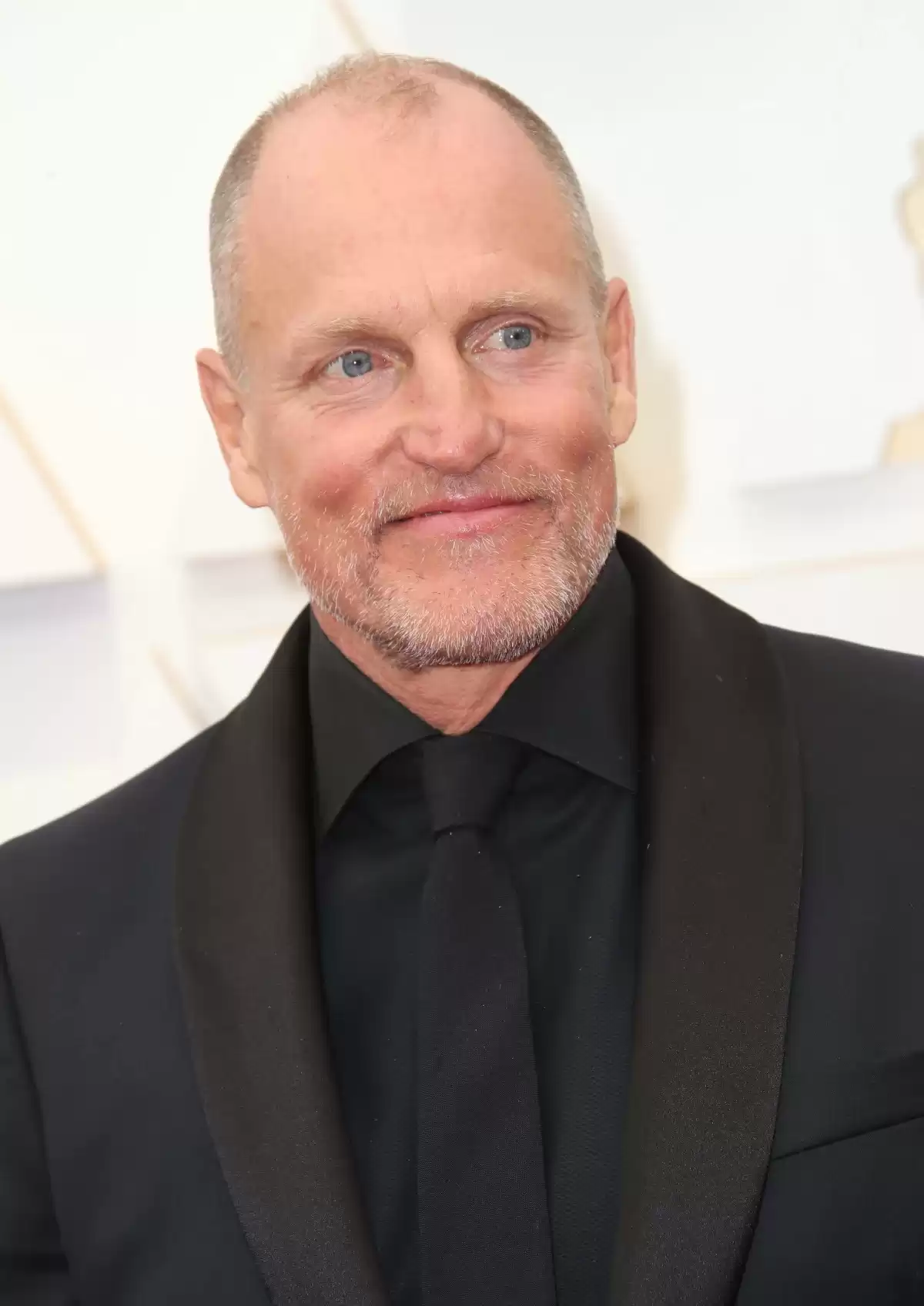 'Woody Harrelson's Surprising Bid for RFK Jr. Sparks Controversy'
