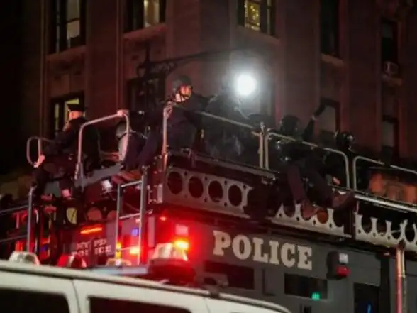 World News: US Police Enter Columbia University, Arrest Protesters Occupying Campus Building