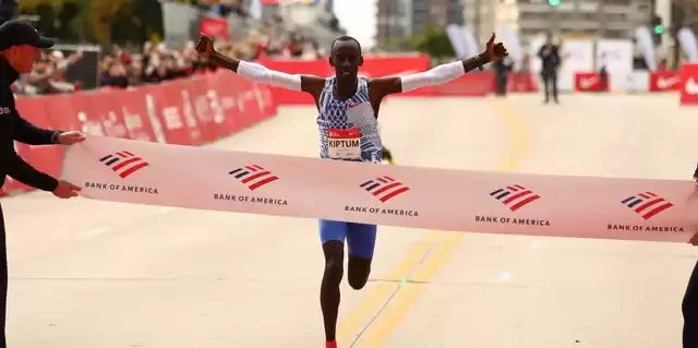 'World Record! Kelvin Kiptum Kenya Runs 2023 Chicago Marathon in 2:00:35'