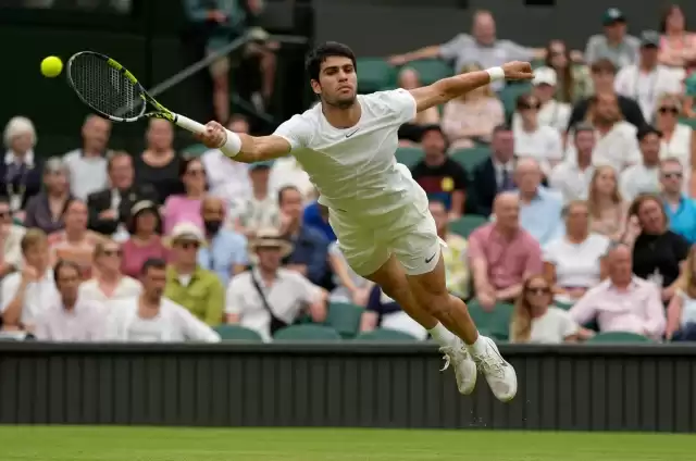 Young Wimbledon Player Carlos Alcaraz Aims to Challenge Novak Djokovic